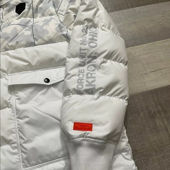 NWT Nike Lebron James Down Fill Camo Puffer Jacket - Picture 4 of 8